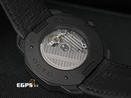 BVLGARI 寶格麗 Bulgari Octo Roma Chronograph 103932 <font color="#545454">黑色DLC塗層不鏽鋼&nbsp;黑色巴黎釘紋錶盤</font><font color="#05f0f0">&nbsp;</font>八角形多稜角設計外框 計時碼表&nbsp;<font color="#FF0000">2026年保卡 快拆錶帶系統 附原廠橡膠錶帶</font>&nbsp;自動上鍊 42mm
