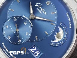 Glashutte Original 格拉蘇蒂 Pano Matic Lunar 偏心系列 1-90-02-46-32-71 <font color="#0080FF">藍色面盤</font> 月相盈虧 大日期窗 小秒針 不鏽鋼 <font color="#ff0000">德國腕��工藝 招牌雙鵝頸、3/4夾板、偏心面盤 2024年台灣公司貨</font> 自動上鍊 40mm
