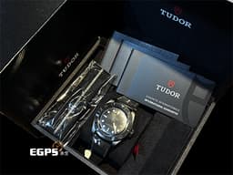 TUDOR 帝舵 Black Bay Ceramic 碧灣 79210CNU-0001 <font color="#4F4F4F">黑陶瓷+黑色PVD不鏽鋼</font> 79210 CNU 雪花針 <font color="#FF0000">MT5602-1U自製機芯 2025年保卡</font>  自動上鍊 41mm