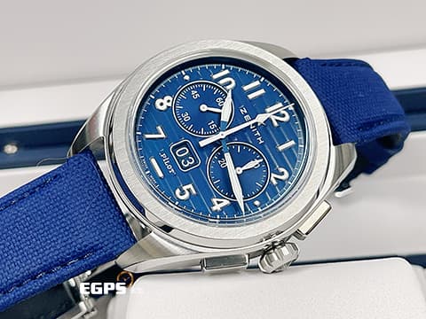 ZENITH 真力時 PILOT BIG DATE FLYBACK 03.4000.3652/51.I003 不鏽鋼材質 飛返計時功能 瞬跳大日期窗 藍色裝飾橫向凹紋 三色分鐘計時 2024年保卡專門店限定版&nbsp; 自動上鍊 42.5mm