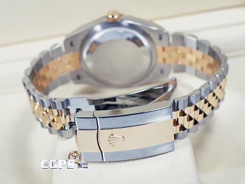 ROLEX 勞力士 DateJust 36 蠔式日誌型 橄欖綠面盤 126233 半金款 18K黃金&nbsp;DJ36 經典三角坑紋錶圈&nbsp;2026年保卡 紀念型（Jubilee）五銖錶帶 自動上鏈 36mm