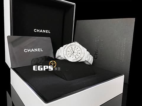 CHANEL 香奈兒 J12 White Ceramic H5698 白陶瓷 大三針 經典 2024年保單 專利不鏽鋼蝴蝶扣 石英腕錶 33mm