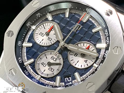 Audemars Piguet AP錶 愛彼 Royal Oak Offshore 皇家橡樹離岸型 飛返計時碼錶 26420TI.OO.A027CA.01  鈦金屬材質、 「Méga Tapisserie」超大型格紋藍色面盤 2022年保單 新式快拆錶帶 搭載全新4401機芯 此錶歡迎各路錶友以 PP、AP、勞力士 來店交換，本店將以最高價評估～   43mm