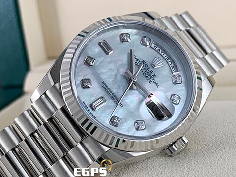 ROLEX 勞力士 Day-Date 36 蠔式 星期日曆型 128239NG&nbsp;原廠鑽石時標 珍珠貝母面盤 18K白金材質 DD36 經典三角坑紋錶圈 2025年12月保卡 元首型（President）錶帶 總統帶&nbsp;128239 NG 自動上鏈 36mm