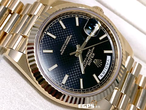 ROLEX 勞力士 Day-Date 星期日誌型 DD 228238 18K黃金材質 黑色格紋面盤&nbsp;2022年保年&nbsp;自動上鍊 40mm