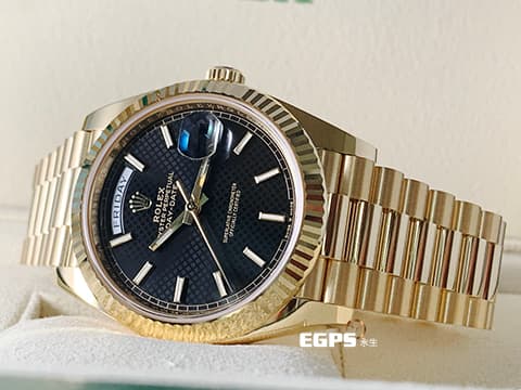 ROLEX 勞力士 Day-Date 星期日誌型 DD 228238 18K黃金材質 黑色格紋面盤&nbsp;2022年保年&nbsp;自動上鍊 40mm