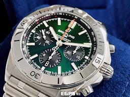 BREITLING 百年靈 Chronomat B01 42 計時碼表 AB0134 不鏽鋼 <font color=#32cd32>Bentley 賓利特別版 綠色熊貓面盤</font> 飛行錶 <font color=#FF0000>2023年保卡 經典（Rouleaux）子彈錶鏈 自製機芯</font> 自動上鍊 42mm