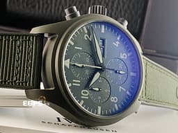 IWC 萬國 Pilot`s Chronograph 飛行員系列 IW389106<font color=#33CCFF>「TOP GUN」海軍空戰部隊</font> 計時碼表 星期、日期顯示 <font color=#6B8E23>綠色陶瓷材質「森林地」特別版</font> 飛行錶 <font color=#FF0000>2022年台灣公司貨</font> 自動上鍊 44.5mm