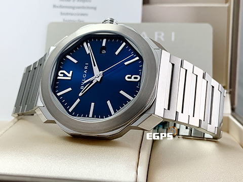 BVLGARI 寶格麗 OCTO ROMA 102856 不鏽鋼材質 <font color="#0582f5">藍色面盤 八角形多稜角設計錶圈 鍊帶款</font> <font color="#ff0000">2019年保卡 台灣公司貨</font> 自動上鍊 41mm