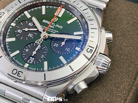 BREITLING 百年靈 Chronomat B01 42 計時碼表 AB0134 不鏽鋼 Bentley 賓利特別版 綠色熊貓面盤 飛行錶 2023年保卡 經典（Rouleaux）子彈錶鏈 自製機芯 自動上鍊 42mm