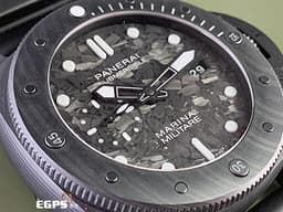 PANERAI 沛納海 潛行系列 SUBMERSIBLE MARINA MILITARE PAM00979 <font color=#FFFF33>CARBOTECH 類碳纖維材質 新輕薄材質大錶徑 PAM979</font>  潛水錶  <font color=#FF0000> 獨特鍛造碳材質美型面盤 新夜光塗料白色時標 2022年保單 </font> 自動上鍊 47mm