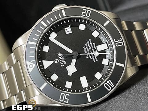 TUDOR 帝舵 Pelagos 領潛型 25600TN-0001 雪花針 黑色面盤、黑色陶瓷錶圈 25600 TN 鈦金屬 MT5612自製機芯 2023年保單 另附橡膠錶帶 排氦氣閥 潛水錶 自動上鍊 42mm