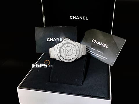 CHANEL 香奈兒 J12 Caliber 12.1系列 White Ceramic H5705 白陶瓷 原廠鑽石時標 經典 大三針 專利不鏽鋼蝴蝶扣 新機芯 透明錶背 2024年保單 自動上鍊 38mm