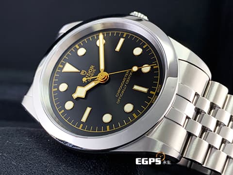 TUDOR 帝舵 Heritage Black Bay M79680-0001 碧灣 雪花針 不鏽鋼 2024年新式保卡 最新MT5601自製機芯 搭配最新「T-fit」快調錶扣 79680 自動上鍊 41mm