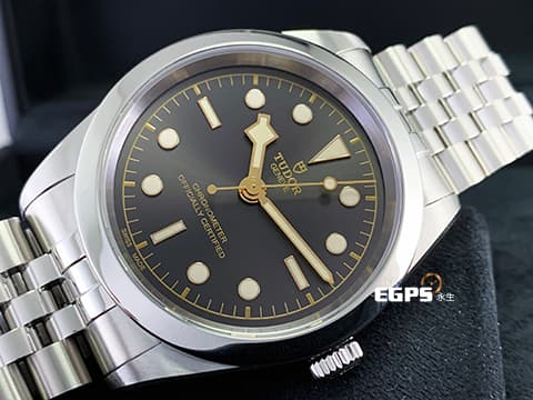 TUDOR 帝舵 Heritage Black Bay M79680-0001 碧灣 雪花針 不鏽鋼 2024年新式保卡 最新MT5601自製機芯 搭配最新「T-fit」快調錶扣 79680 自動上鍊 41mm