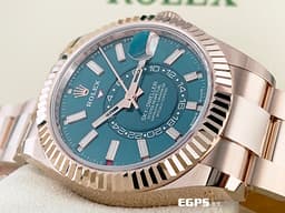 ROLEX 勞力士 Sky-Dweller 蠔式 天行者 336935 <font color="#46afc8">最新9002新機芯 藍綠色面盤</font> 永恆玫瑰金 沙羅系統 年曆錶 兩地時區 經典三角坑紋錶圈 <font color="#FF0000">2024年保卡 蠔式（Oyster）三節錶帶</font> 自動上鍊 42mm