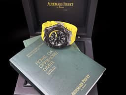 Audemars Piguet 愛彼 AP錶 Royal Oak Offshore Diver 皇家橡樹 離岸型 潛水錶 15706AU <font color=#FF0000>鍛造炭 陶瓷圈 配件齊全，來個與眾不同的潛水錶吧！！</font> 黃呆 42mm