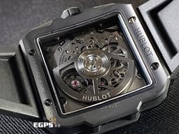 HUBLOT 宇舶 SQUARE BANG UNICO 黑色魔力 821.CI.0170.RX 黑色陶瓷 飛返 計時碼表 鏤空面盤 <font color=#40e0d0> 噴砂及拋光黑色陶瓷 超夯、超熱門錶款!!【暗黑騎士】!!</font><font color=#FF0000>2024年保單</font> 自動上鍊 42mm