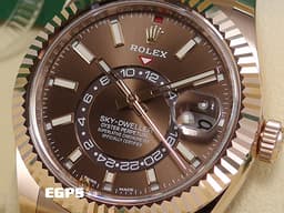 ROLEX 勞力士 Sky-Dweller 326235 蠔式 天行者 年曆錶 兩地時區 <font color="#D2691E">巧克力色面盤搭配Oysterflex橡膠錶帶</font> 沙羅裝置 18K永恆玫瑰金 <font color="#FF0000">2022年保卡</font>&nbsp;自動上鍊 42mm