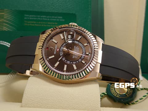 ROLEX 勞力士 Sky-Dweller 326235 蠔式 天行者 年曆錶 兩地時區 巧克力色面盤搭配Oysterflex橡膠錶帶 沙羅裝置 18K永恆玫瑰金 2022年保卡&nbsp;自動上鍊 42mm