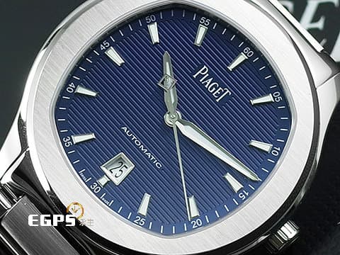 PIAGET 伯爵 Piaget Polo Date G0A41002 不鏽鋼材質 2023年保單 藍色雕紋面盤 自動上鍊 百搭易襯、標誌性的枕形錶殼造型，搭上暗夜藍橫向雕紋面盤散發出令人心動的高貴感 42mm