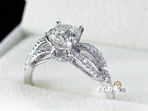 結婚鑽戒 天然鑽石18白K金 1.00CT 精美配鑽 簡約造型 鑽石戒指 造形戒指  女戒