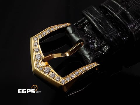 Patek philippe 百達翡麗 PP錶 Complications 複雜功能時計 World Time 世界時區 7130R-013 18K玫瑰金材質 原廠鑲嵌89顆鑽石(1.09 克拉)錶圈、錶扣 銀白色手工雕紋面盤 2022年保單 錶友蒐藏未使用品 新錶訂價:2,038,000元 自動上鍊 36mm