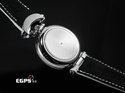 BOVET 播威 Miss Audrey AS36061SD12 不鏽鋼材質 <font color="#05f0f0">原廠鑲嵌103顆鑽石錶圈、錶耳 藍色電光藍機刻紋面盤 </font> <font color="#ff0000">附原廠項鍊 可作為腕錶佩戴、或作為項鍊佩戴 2025年保單 新錶訂價:1,050,000元</font> 自動上鍊 36.2mm