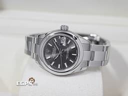 ROLEX 勞力士 Lady-Datejust 28 蠔式日誌型 279160 <font color="#5d2609">深灰色面盤</font> 搭配柱狀時標 經典 DJ28 不鏽鋼 <font color="#ff0000">台灣公司貨 蠔式(Oyster)三節錶帶</font> 自動上鍊 28mm