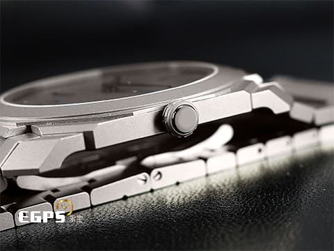 BVLGARI 寶格麗 Bulgari Octo Finissimo 系列 102713 八角形多稜角設計外框 PT950 鉑金微型自動盤 小秒針 超薄 鈦金屬 2023年台灣公司貨 自動上鍊 40mm