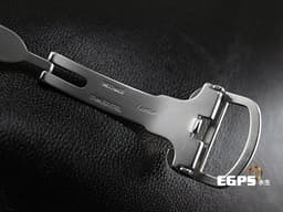 Cartier 卡地亞 BALLON BLEU 藍氣球 大型 W69016Z4 皮帶款 <font color="#05f0f0"> 精鑲滿天星鑽石面盤、錶圈</font><font color="#FF0000"> 台灣公司貨 </font>自動上鏈 42mm