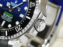 ROLEX 勞力士 Sea-Dweller Deepsea D-Blue 海使者 126660DB 深海 水鬼王 <font color="#295dc7">搭配Rubber B橡膠錶帶</font> <font color="#85caff">漸</font><font color="#62a0d0">層</font><font color="#2d56a9">藍</font>面盤 126660 DB 不鏽鋼 陶瓷錶圈 <font color="#ff0000">已回RSC原廠完整保養 保固至2027年</font> 排氦氣閥 潛水錶 自動上鍊 44mm
