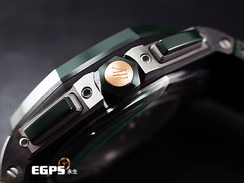 AUDEMARS PIGUET 愛彼 AP錶 ROYAL OAK OFFSHORE 皇家橡樹離岸型 26405CE.OO.A056CA.01 2020年新式保卡!專賣店獨家款式! 漸層煙燻綠色面盤,黑色陶瓷錶殼,綠色陶瓷錶圈、綠色帆布壓紋橡膠錶帶、按把 計時碼表 自動上鍊 44mm