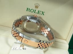 ROLEX 勞力士 Datejust 126331 蠔式日誌型 18K玫瑰金材質 半金款 <font color="#f9e7c8">原廠鑲嵌鑽石時標 日亮金色面盤</font> <font color="#FF0000">紀念型五珠錶帶 2025年保卡</font> 自動上鍊 41mm