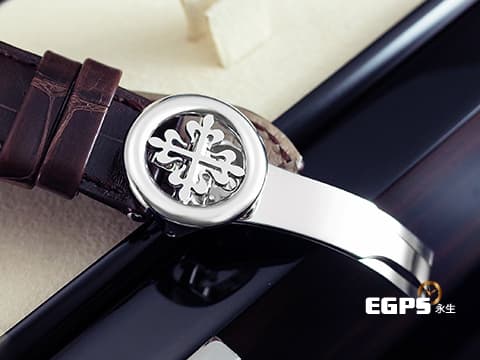 Patek philippe 百達翡麗 PP 5270P-001 鉑金材質 5270P Platium 萬年曆 月相顯示 計時功能 超複雜功能時計系列 消失在百達翡麗官網 停產絕跡的誘人鮭魚 傳奇經典鮭魚色面盤 2021年保單 手上鍊 41mm