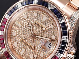 ROLEX 勞力士 GMT-MASTER II 格林威治型 18K永恆玫瑰金材質 126755SARU-PAVE DIAL <font color="#fa00fa">原鑲藍紅寶石錶圈</font> 兩地時區 <font color="#05f0f0">頂級百事圈!稀有夢幻收藏款!原鑲滿天星鑽石面盤 </font><font color="#FF0000">2021年單 新式綠卡</font> 自動上鏈 40mm