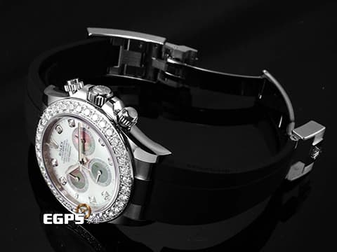 ROLEX 勞力士 Cosmograph Daytona 宇宙計時型 迪通拿 126589RBR 18K白金材質 原廠鑲嵌36顆鑽石錶圈、8顆鑽石時標 鮮明對比黑、白兩色珍珠貝母面盤 2025年保卡 賽車計時碼表 自動上鏈 40mm