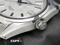 GRAND SEIKO 特級精工 精工 Evolution 9系列 SLGA009 Spring Drive 五日鍊 <font color="#fafad2">以岩手縣精工高級時計工坊的白樺樹森林的木皮為靈感,展現與自然天地共生的永恆,展現GS一貫的日式美學</font> 不鏽鋼材質 <font color="#FF0000">2025年保單</font> 自動上鍊 40mm