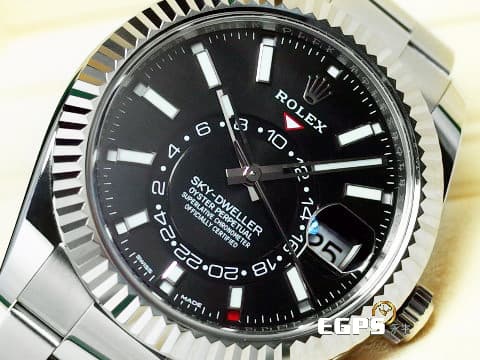 ROLEX 勞力士 Sky-Dweller 蠔式 天行者 326934 亮黑色面盤 沙羅裝置 年曆錶 兩地時區 經典三角坑紋錶圈 2021年保單 蠔式(Oyster)三節錶帶 自動上鏈 42mm
