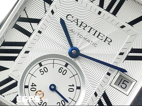CARTIER 卡地亞 Tank MC Large 坦克 W5330003 大型款 經典 銀白色雕紋面盤 藍鋼指針 鑲嵌藍色尖晶石錶冠 不鏽鋼 小秒針 自動上鍊 43.9 x 34.3mm
