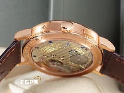A.LANGE & SOHNE 朗格 1815 Annual Calendar 年曆腕錶 238.032 18K玫瑰金材質 <font color="#0582f5">銀白色面盤 藍鋼指針</font> <font color="#0582f5">星空般閃爍的月相顯示</font> <font color="#ff0000">2019年保單</font> 手上鍊 40mm