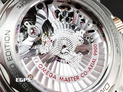 OMEGA 歐米茄 Seamaster Diver 300 海馬 21060445103001 鉭金屬+鈦金屬+Sedna金材質 計時碼表 藍色波浪紋陶瓷面盤 同軸擒縱 排氦氣閥 潛水錶 2023年保單 每只錶擁有獨立編號 特殊錶盒 值得收藏 自動上鍊 44mm
