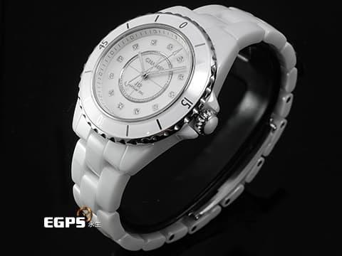 CHANEL 香奈兒 J12 H10472 白色高科技陶瓷材質 原廠鑽石時標 白色珍珠貝母面盤 貝殼鑽面 透背款2025年保卡 專利不鏽鋼蝴蝶扣 自動上鍊 33mm