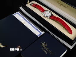 Chopard 蕭邦 Happy Sport HAPPY BUTTERFLY 快樂鑽 278582-3005 <font color="#cadff0">銀白色面盤 原廠三顆圓形跑鑽、愛心型鑲嵌鑽石跑鑽</font> <font color="#FF0000">2026年保單</font> 石英機芯 36mm