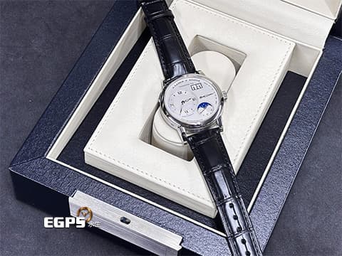 A. LANGE & SÖHNE 朗格 Lange 1 Moonphase Platinum 109.025 鉑金材質 月相功能、大日期窗、動力儲存顯示 手動上鏈 38.5mm