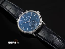 A.LANGE & SOHNE 朗格 SAXONIA 215.032 18K白金材質 <font color="#9fdbec">飽和、沈穩的藍色面盤 簡約大方設計風格 </font> <font color="#0582f5"> 經典德國工藝 3/4夾板 手工雕刻鵝頸 德國銀夾板</font> <font color="#ff0000">2018年保單 台灣公司貨</font> 自動上鍊 38.5mm