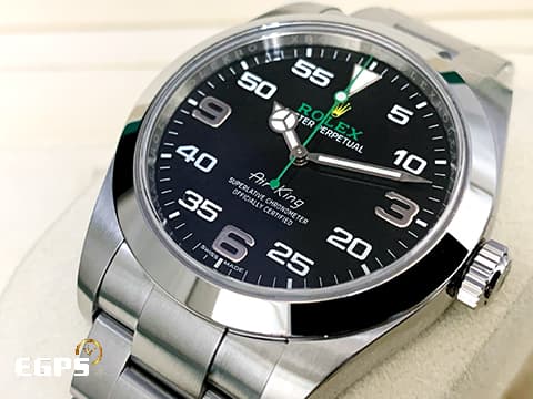 ROLEX 勞力士 Oyster Perpetual 蠔式 Air-King 空中霸王 116900 不鏽鋼材質 綠色秒針、ROLEX品牌銘刻 黃色皇冠
2018年保卡 台灣公司貨 飛行錶 自動上鍊 40mm