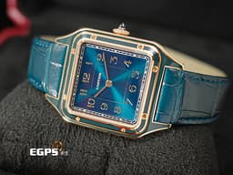 CARTIER 卡地亞 Santos-Dumont 山度士 杜蒙特 WGSA0098 經典 大型款<font color="#ffb43f"> </font><font color="#006d8f">真漆孔雀藍面盤、錶背鐫刻親筆簽名</font><font color="#49bcd7"> </font>玫瑰金材質 <font color="#FF0000">2025年保卡 </font>手上鍊 43.5x31.4mm