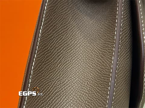 HERMES 愛馬仕 Constance 24 金剛色 18 Etoupe 大象灰 牛皮翻蓋斜背包 康康包 大象灰 Epsom皮 銀扣 K刻 細節特別精緻,銀釦吸睛,令人眼前一亮