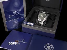 GRAND SEIKO 特級精工 GS 冠藍獅 精工 Sport Collection GMT SBGM247G <font color="#69830c">橄欖綠色面盤</font><font color="#FF0000"> </font>兩地時區 不鏽鋼<font color="#FF0000"> 2025年台灣公司貨 </font> 自動上鍊 40mm